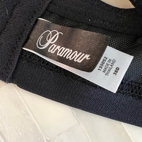 Black Lace w Nude Mesh Molded Cup Underwire Bra - Picture 4 of 4